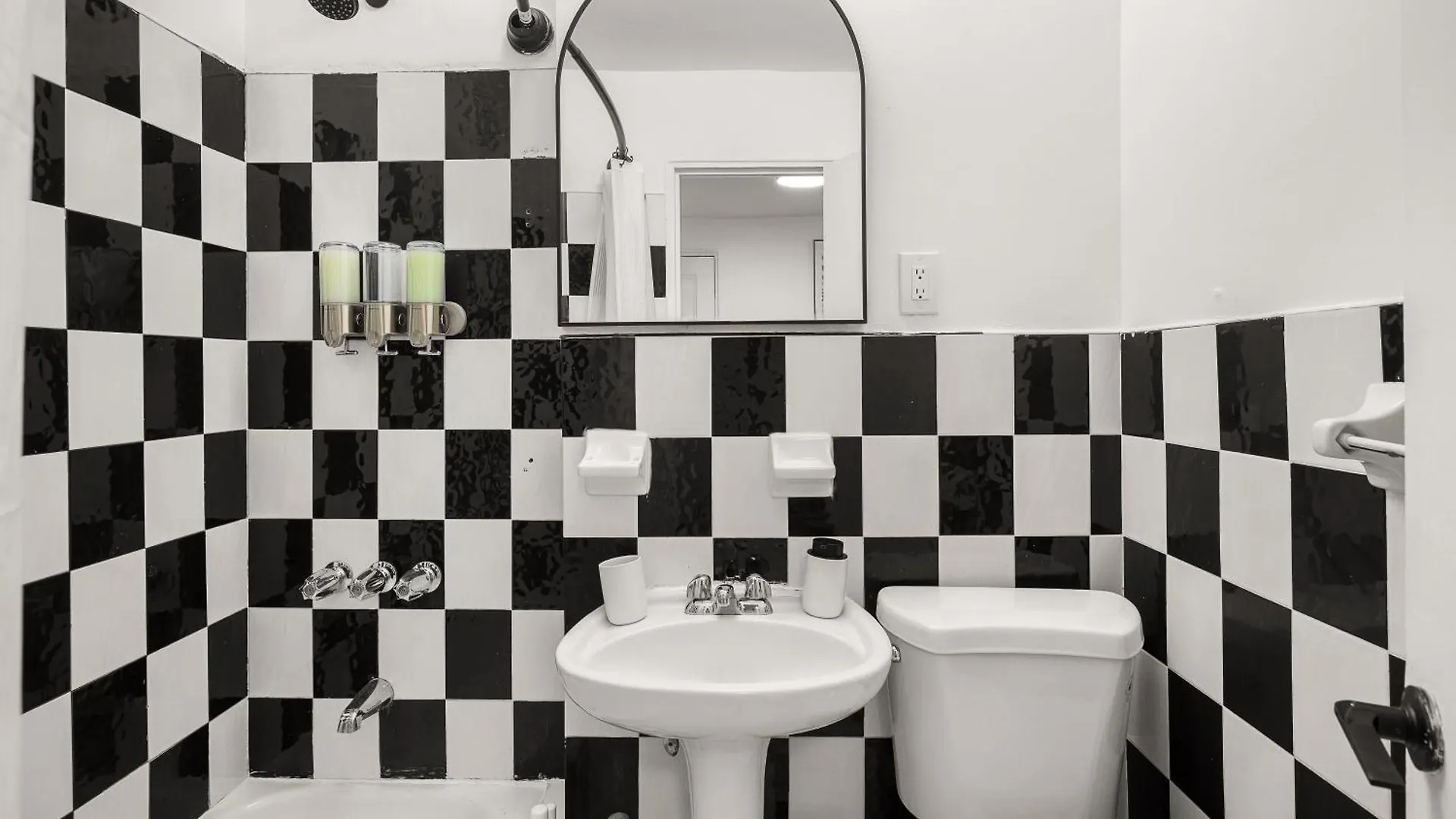 East Village Manhattan 3Br Apartment For City Life New York
